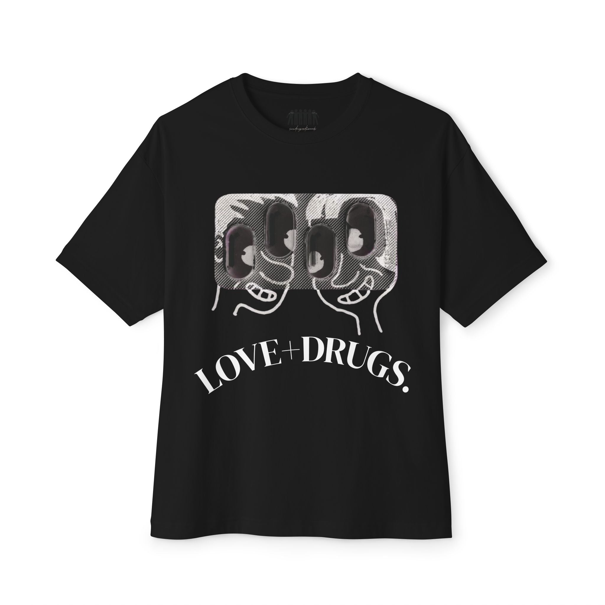 “LOVE+DRUGS.” Oversized Boxy Tee
